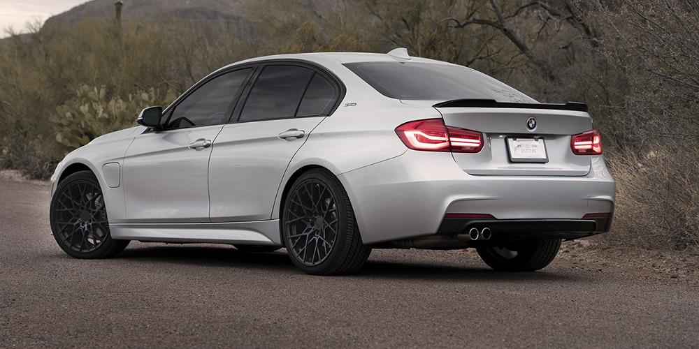 BMW 330e